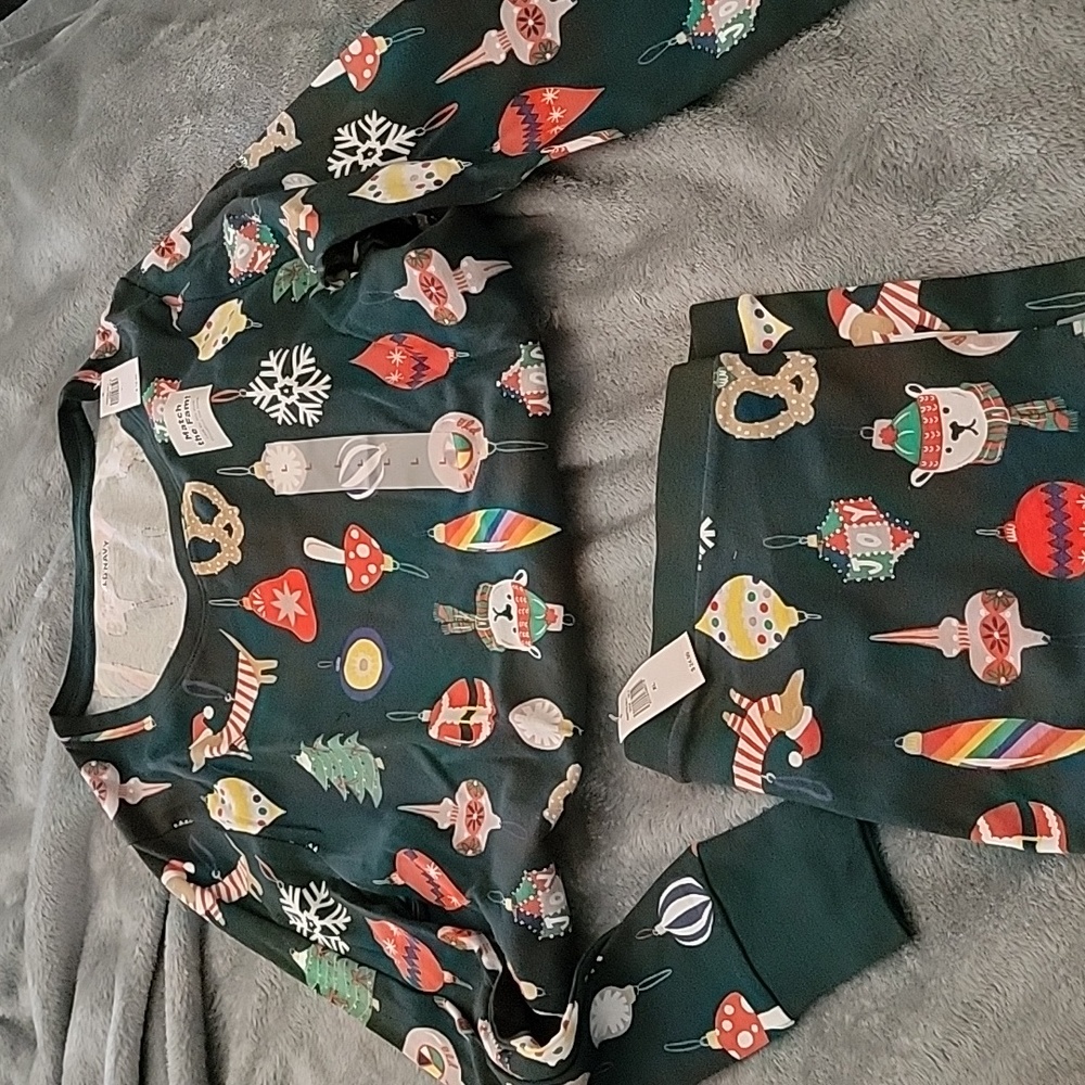 Old Navy Pajamas L/XL